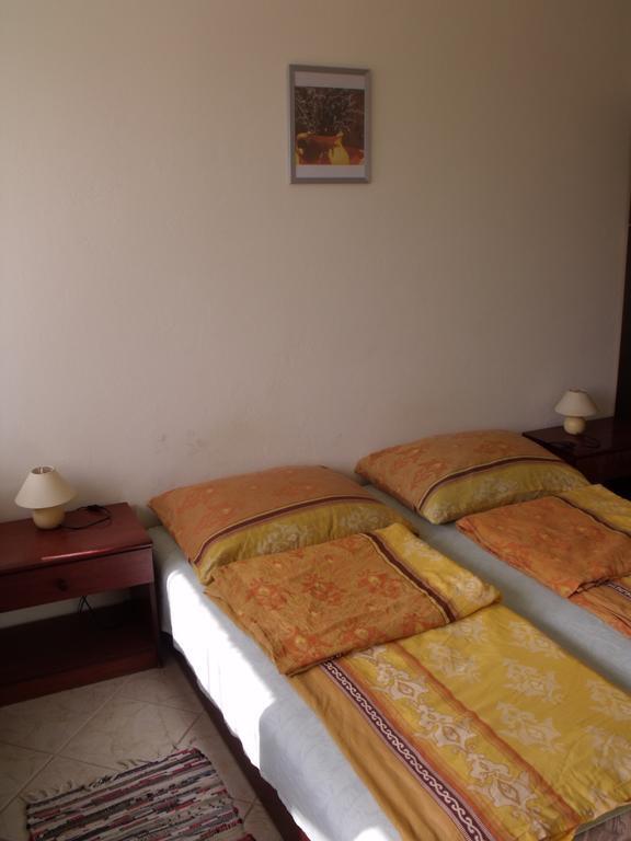 Appartement Apartmanhaz Balatonfenyves Extérieur photo