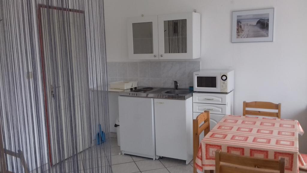 Appartement Apartmanhaz Balatonfenyves Extérieur photo