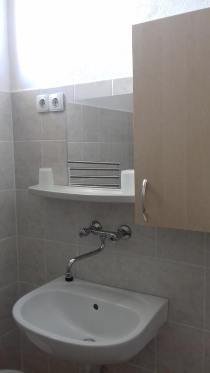 Appartement Apartmanhaz Balatonfenyves Extérieur photo
